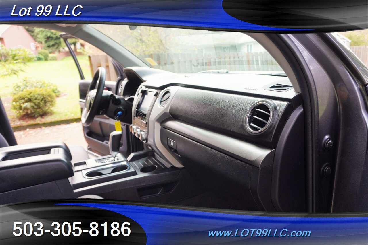 2020 Toyota Tundra SR5 4X4 Crew Max V8 5.7L Auto 2 OWNERS - Photo 17 - Milwaukie, OR 97267