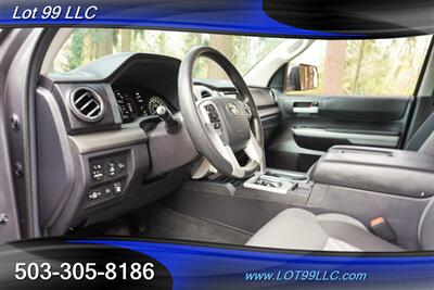 2020 Toyota Tundra SR5 4X4 Crew Max V8 5.7L Auto 2 OWNERS   - Photo 12 - Milwaukie, OR 97267