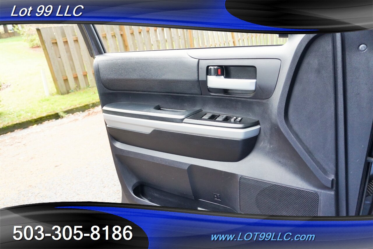 2020 Toyota Tundra SR5 4X4 Crew Max V8 5.7L Auto 2 OWNERS - Photo 23 - Milwaukie, OR 97267