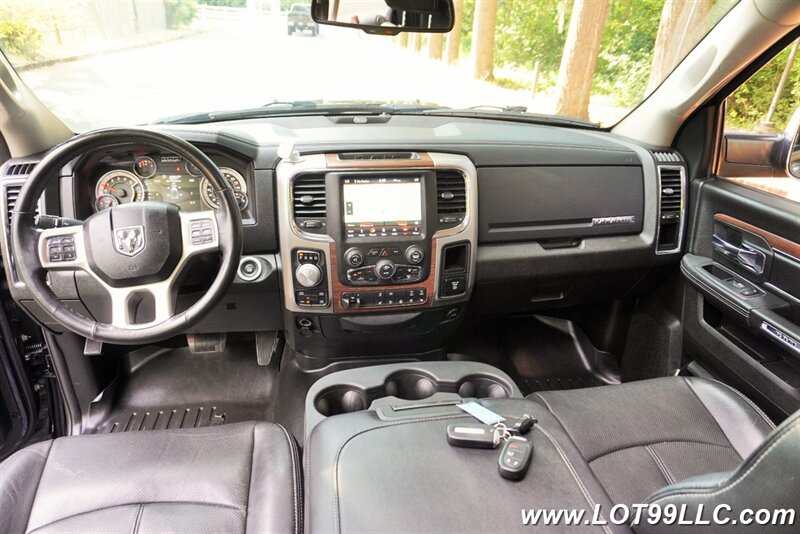 2018 RAM 1500 Laramie 4X4 V6 3.0L Ecodiesel Heated AC Leather  Moon Roof Chrome 20 Wheels Like New Tires