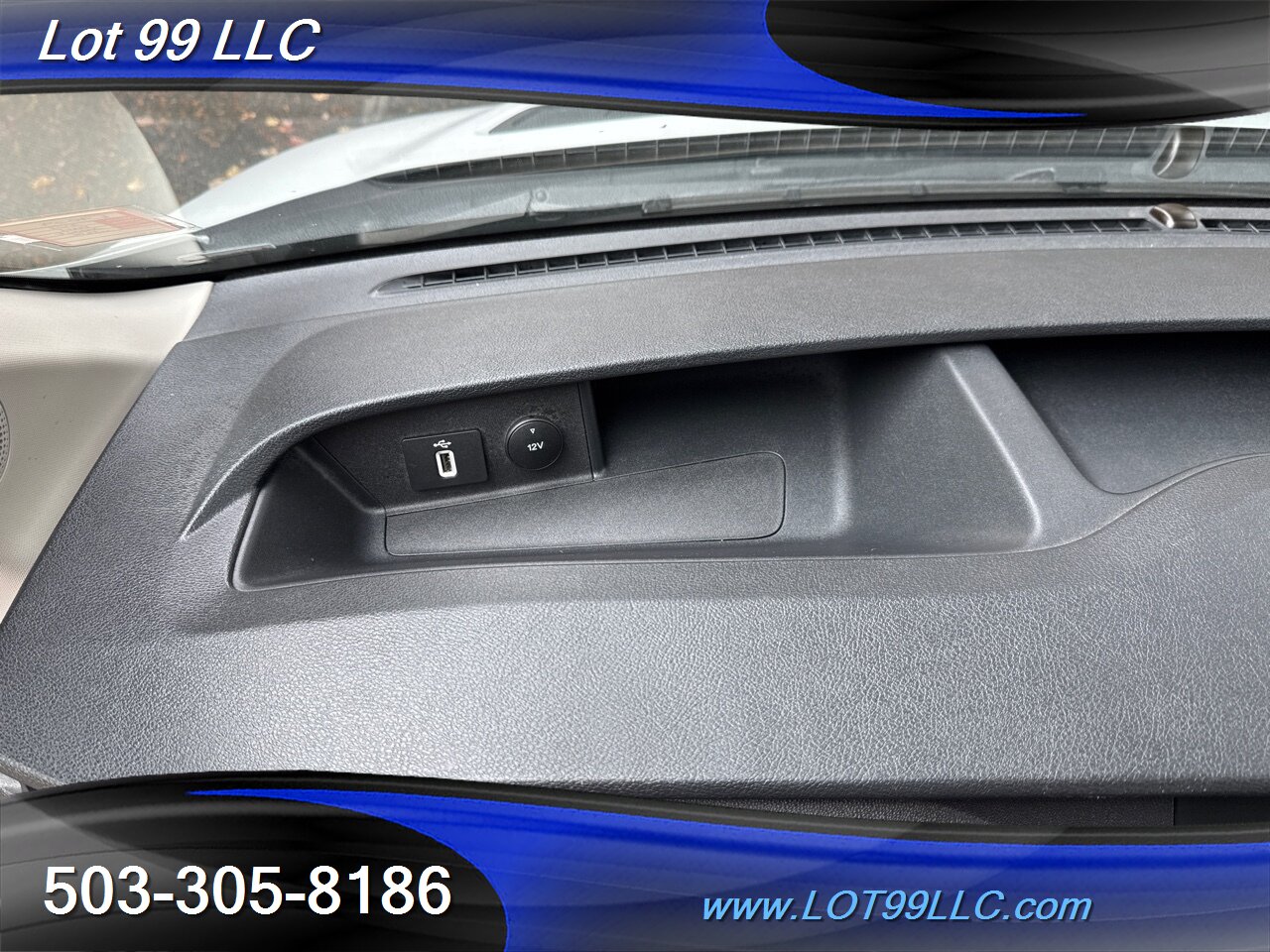 2021 Ford Transit 350 XLT 15 Passenger Van 1-Owner Blind Spot Camera   - Photo 48 - Milwaukie, OR 97267