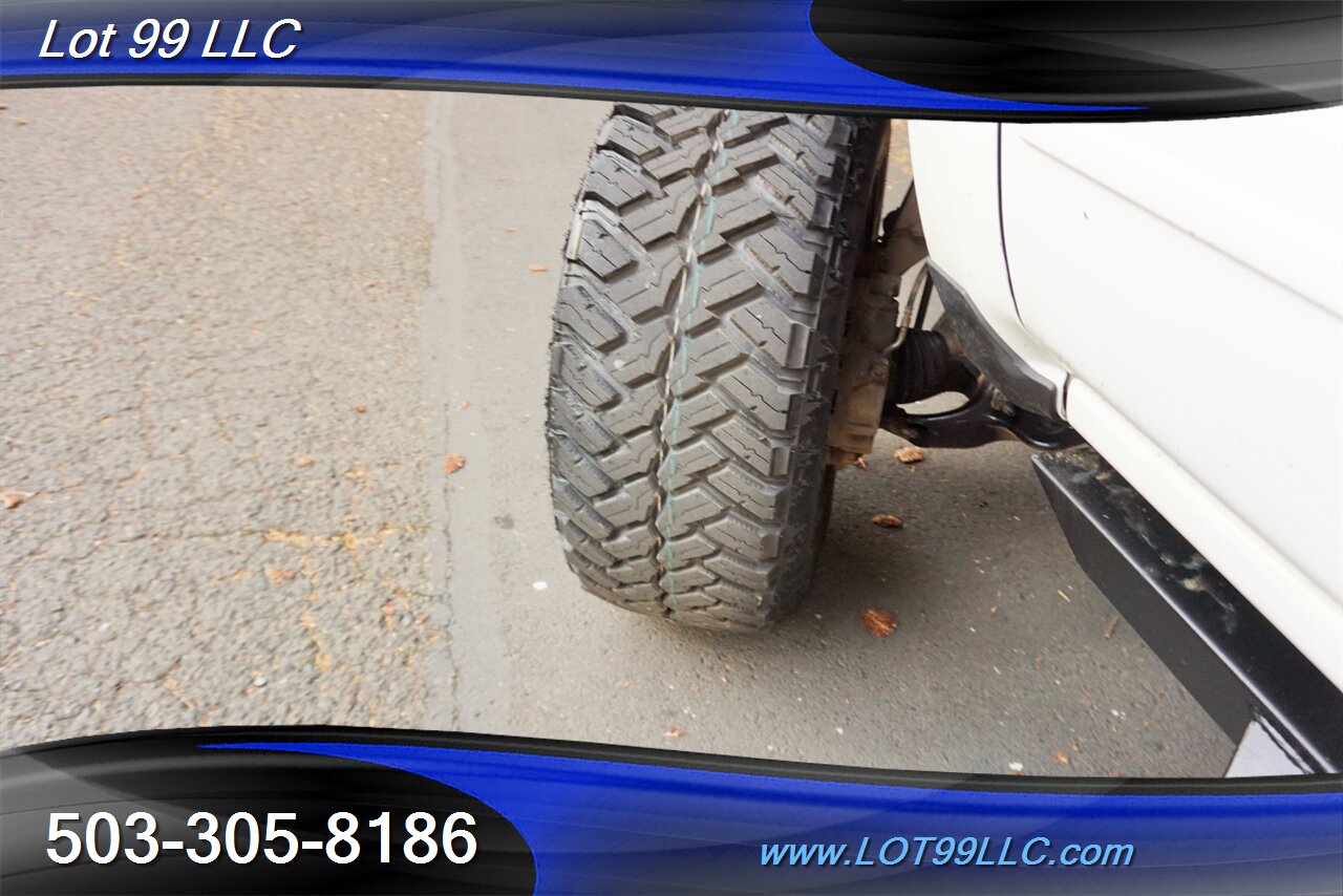 2017 Chevrolet Silverado 2500 LT 4X4 6.6L DURAMAX MCGAUGHYS LIFT NEW TIRES - Photo 4 - Milwaukie, OR 97267
