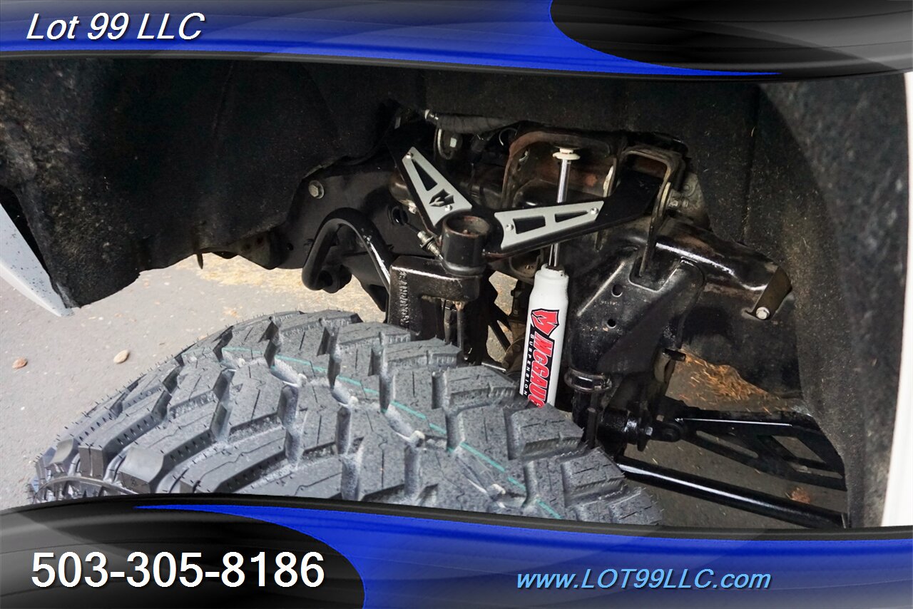 2017 Chevrolet Silverado 2500 LT 4X4 6.6L DURAMAX MCGAUGHYS LIFT NEW TIRES - Photo 36 - Milwaukie, OR 97267