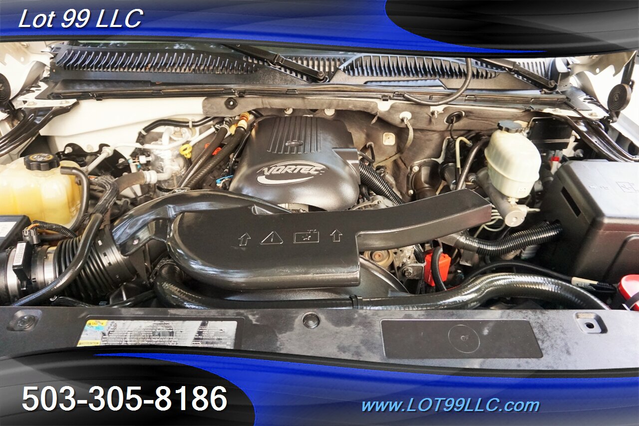 2003 Chevrolet Suburban 2500 4x4 V8 Heated Leather 3 ROW NO RUST - Photo 22 - Milwaukie, OR 97267