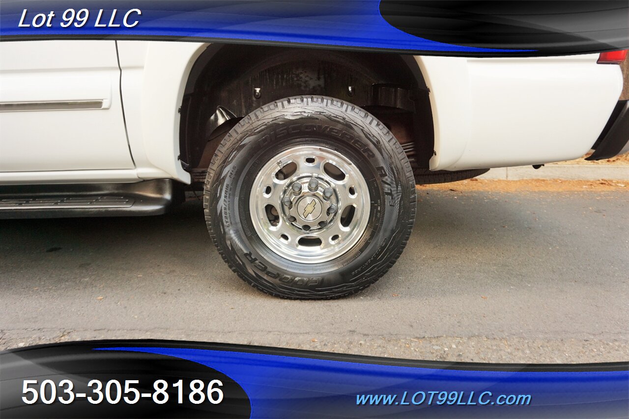2003 Chevrolet Suburban 2500 4x4 V8 Heated Leather 3 ROW NO RUST - Photo 38 - Milwaukie, OR 97267