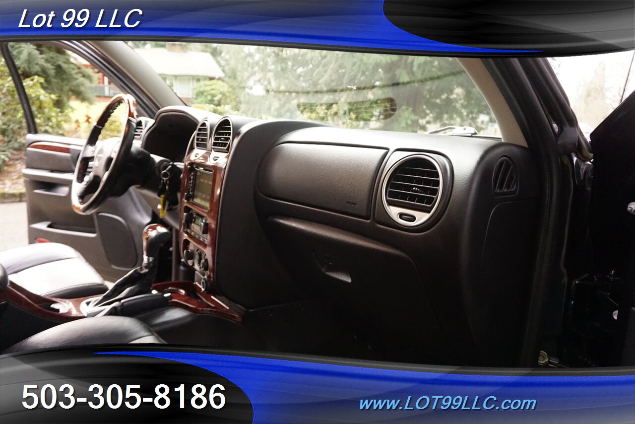 2009 GMC Envoy Denali AWD V8 5.3L Heated Leather Moon Roof GPS   - Photo 17 - Milwaukie, OR 97267