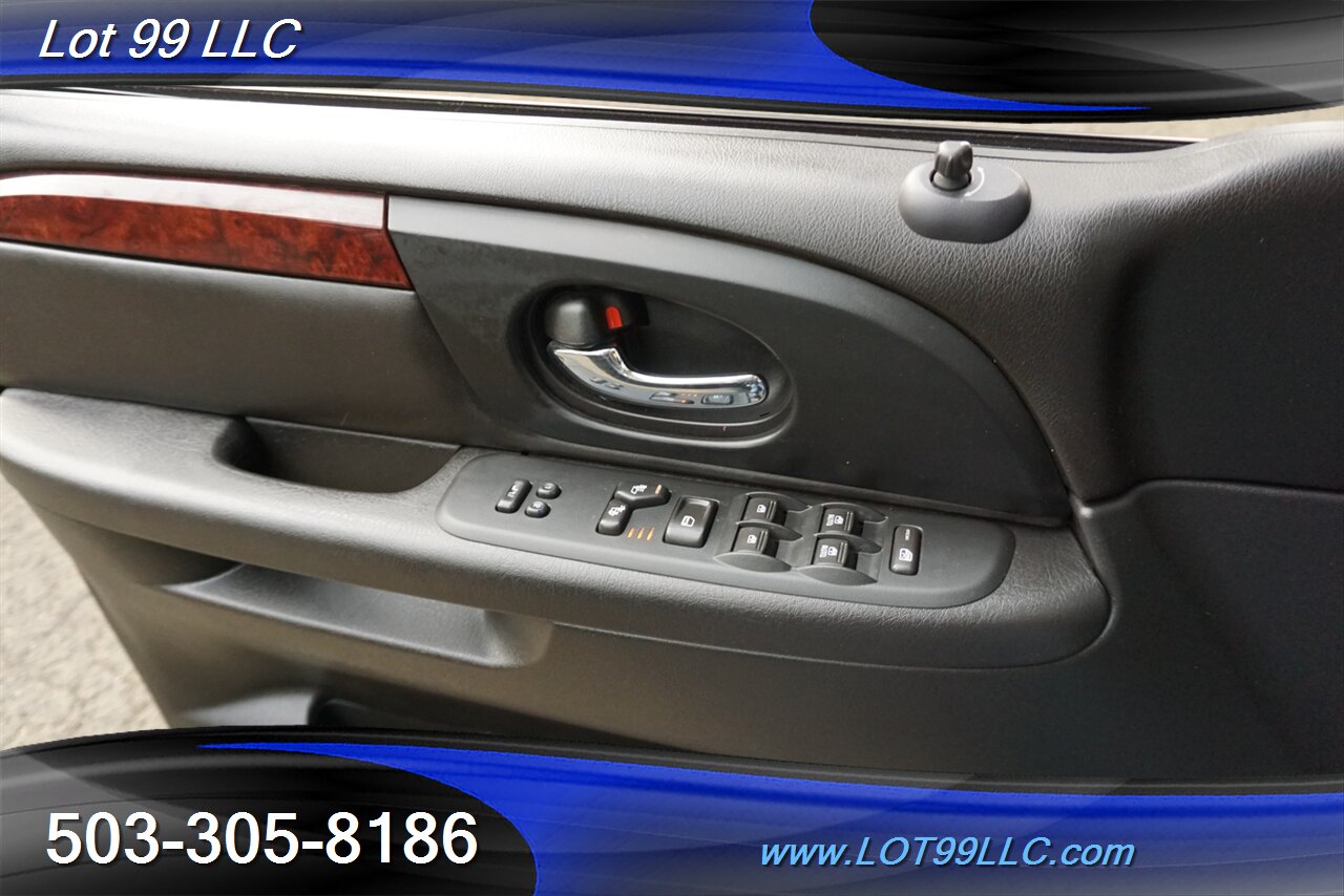 2009 GMC Envoy Denali AWD V8 5.3L Heated Leather Moon Roof GPS   - Photo 25 - Milwaukie, OR 97267