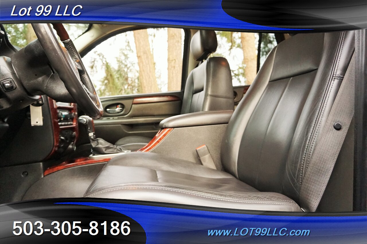 2009 GMC Envoy Denali AWD V8 5.3L Heated Leather Moon Roof GPS   - Photo 13 - Milwaukie, OR 97267