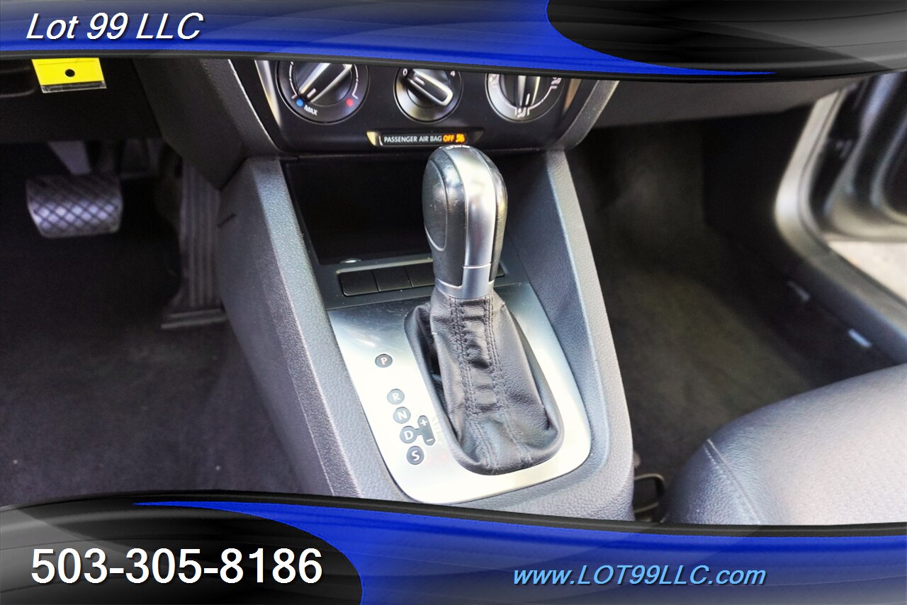 2012 Volkswagen Jetta TDI Value Edition Heated Leather Moon Roof Premium Wheels Newer Tires 42 MPG - Photo 22 - Milwaukie, OR 97267
