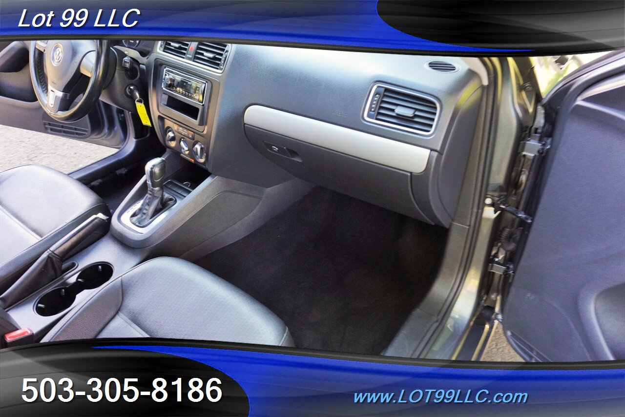 2012 Volkswagen Jetta TDI Value Edition Heated Leather Moon Roof Premium Wheels Newer Tires 42 MPG - Photo 35 - Milwaukie, OR 97267