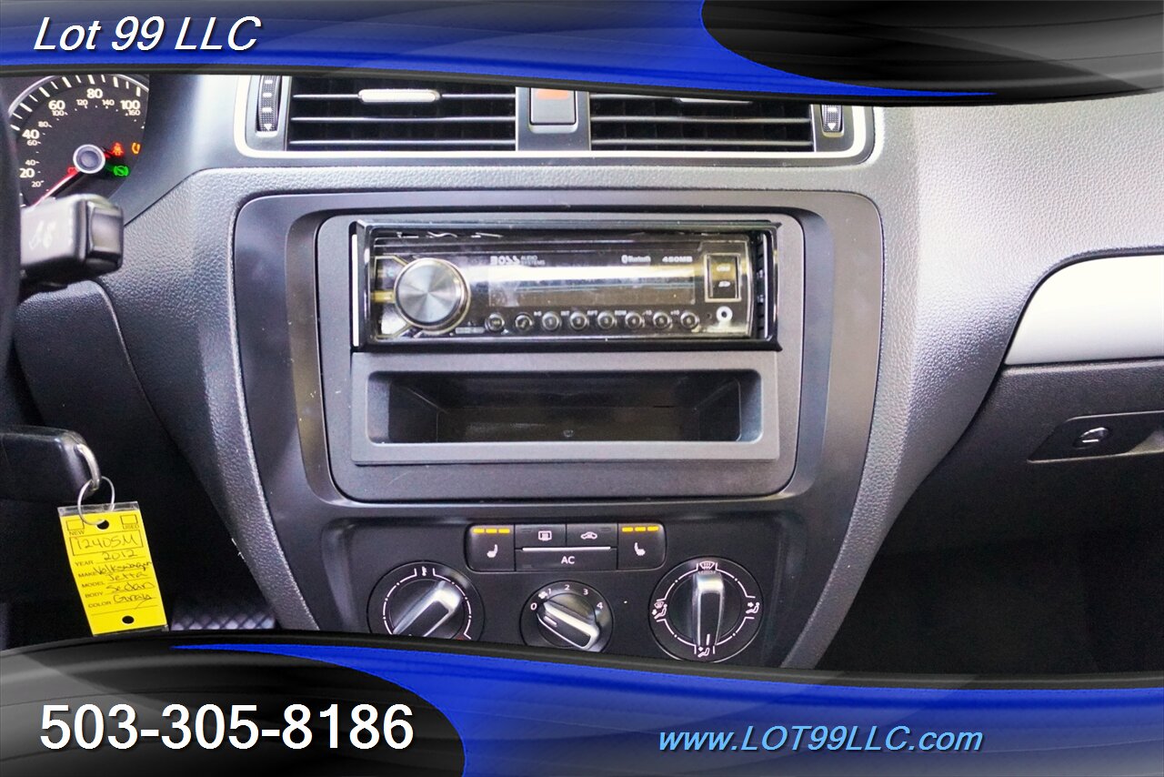 2012 Volkswagen Jetta TDI Value Edition Heated Leather Moon Roof Premium Wheels Newer Tires 42 MPG - Photo 27 - Milwaukie, OR 97267