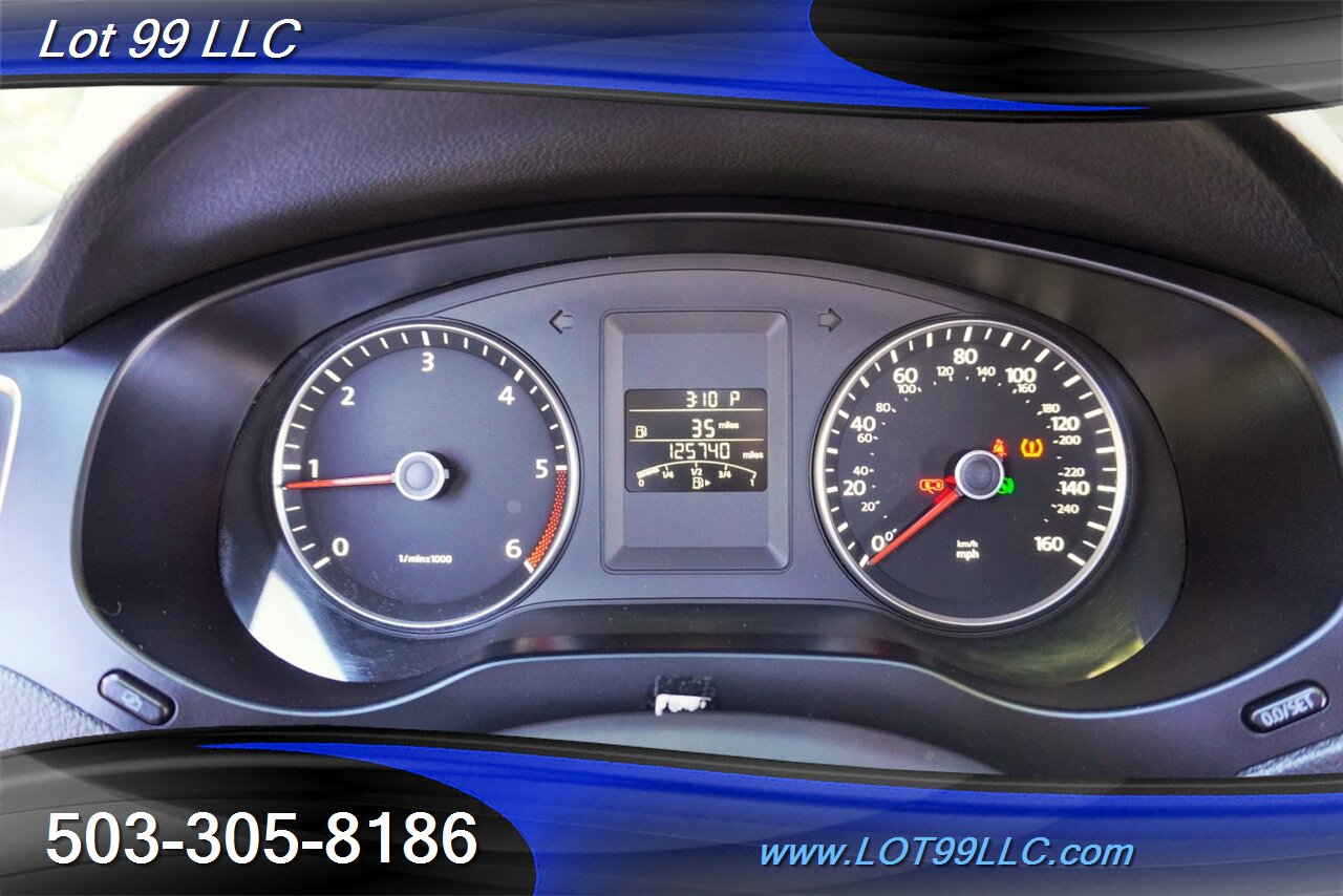 2012 Volkswagen Jetta TDI Value Edition Heated Leather Moon Roof Premium Wheels Newer Tires 42 MPG - Photo 20 - Milwaukie, OR 97267