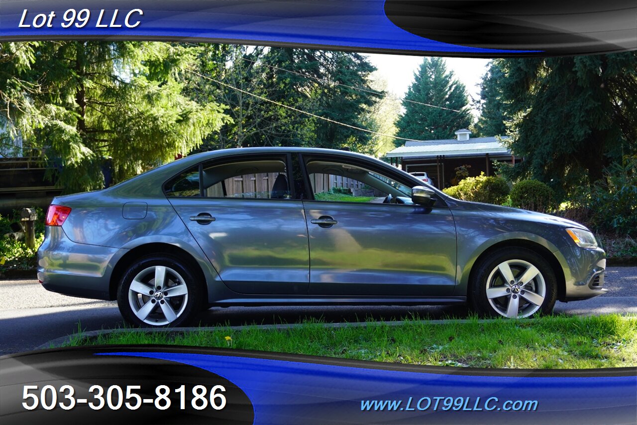 2012 Volkswagen Jetta TDI Value Edition Heated Leather Moon Roof Premium Wheels Newer Tires 42 MPG - Photo 8 - Milwaukie, OR 97267