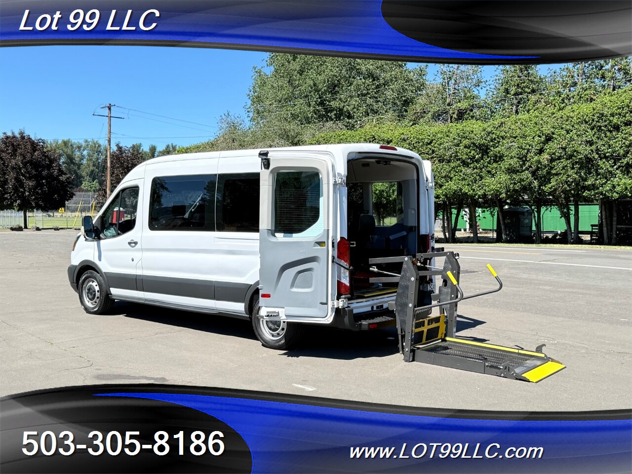 2017 Ford Transit 350 Only 67K Miles WHEELCHAIR VAN 12 Passenger - Photo 1 - Milwaukie, OR 97267