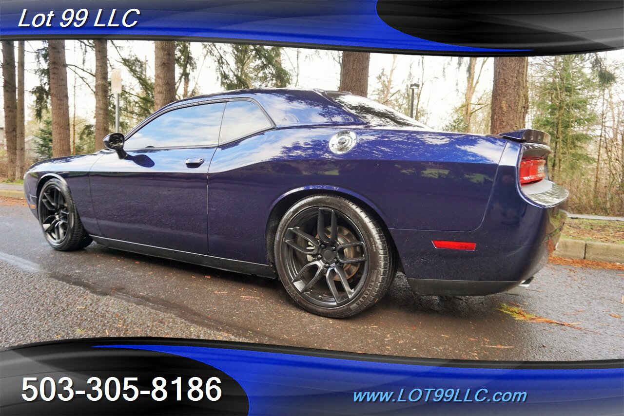 2013 Dodge Challenger R/T Coupe 121K V8 HEMI Heated Leather LOWERED 20S   - Photo 11 - Milwaukie, OR 97267