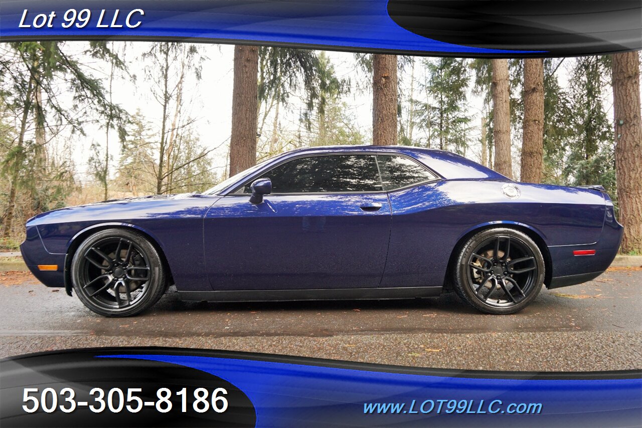 2013 Dodge Challenger R/T Coupe 121K V8 HEMI Heated Leather LOWERED 20S   - Photo 1 - Milwaukie, OR 97267