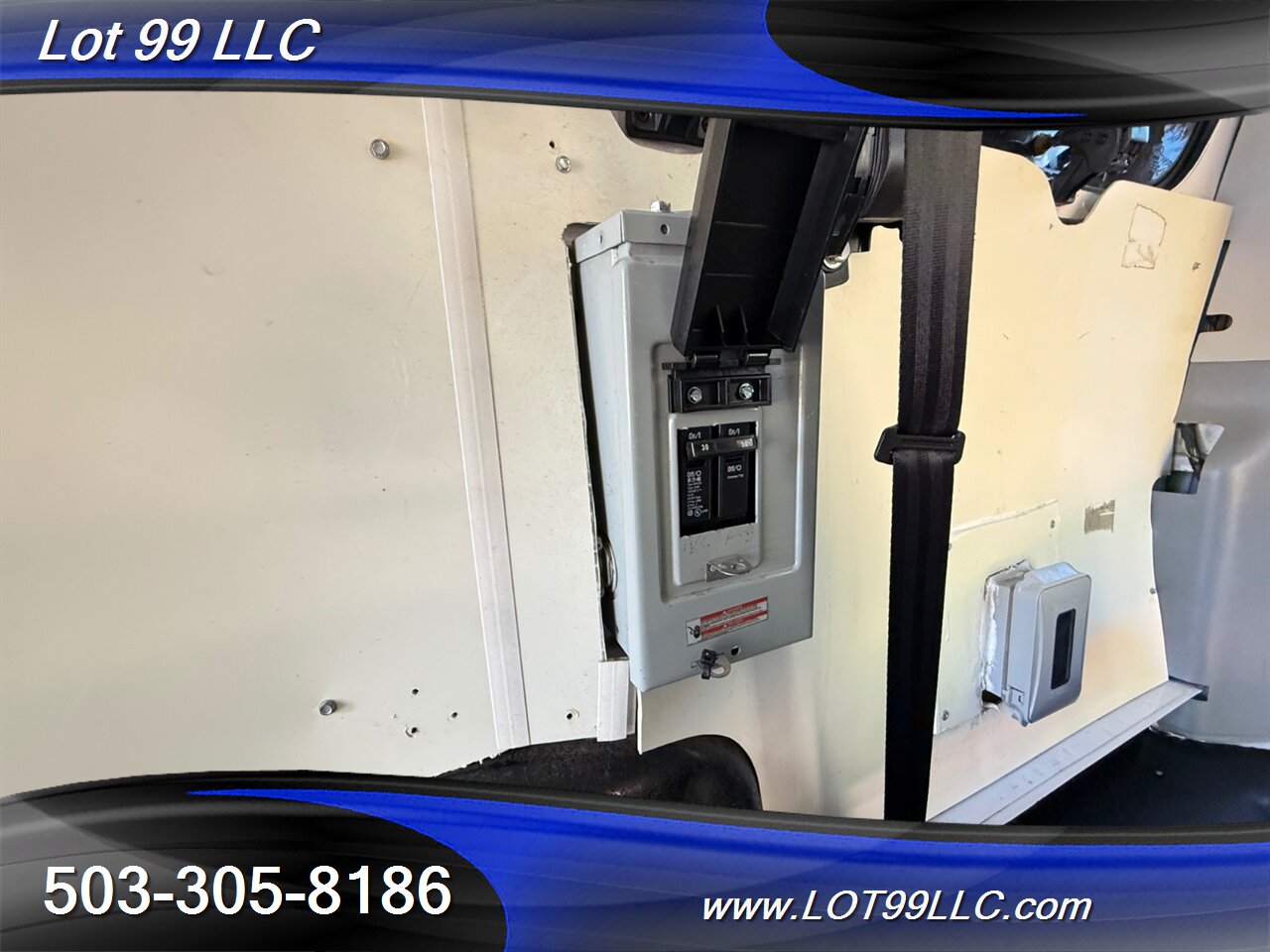 2012 Ford E-Series Van E-350 SD 63k Miles ONAN Generator Rooftop AC Insulated Cummins Onan 2800 Generator - Photo 40 - Milwaukie, OR 97267