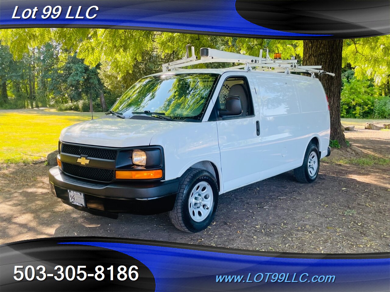 2014 Chevrolet Express 1500 Cargo Van ** AWD **   - Photo 2 - Milwaukie, OR 97267