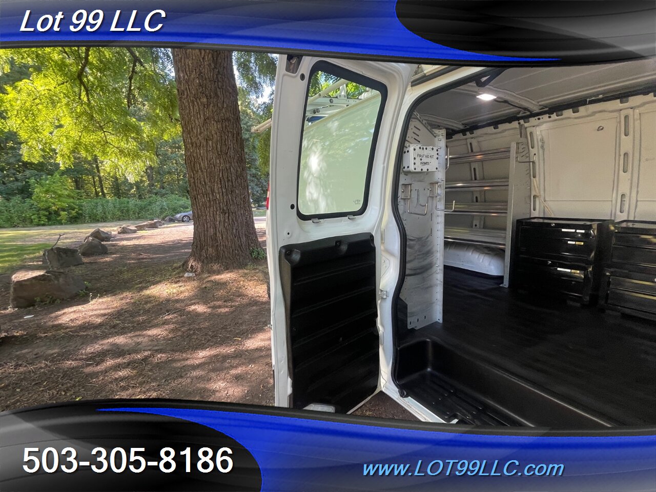 2014 Chevrolet Express 1500 Cargo Van ** AWD **   - Photo 42 - Milwaukie, OR 97267