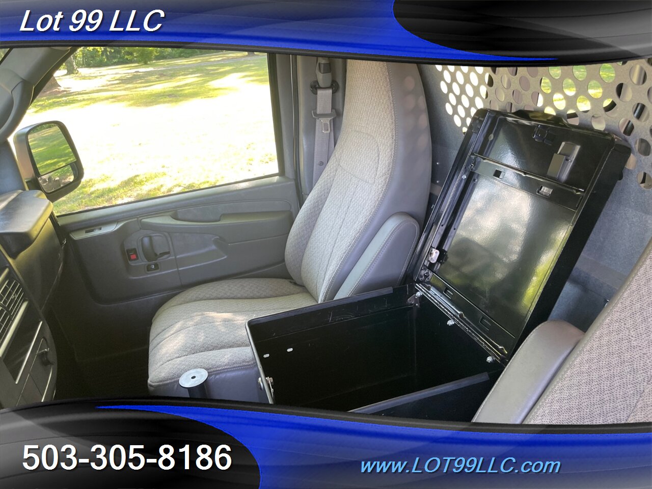 2014 Chevrolet Express 1500 Cargo Van ** AWD **   - Photo 27 - Milwaukie, OR 97267