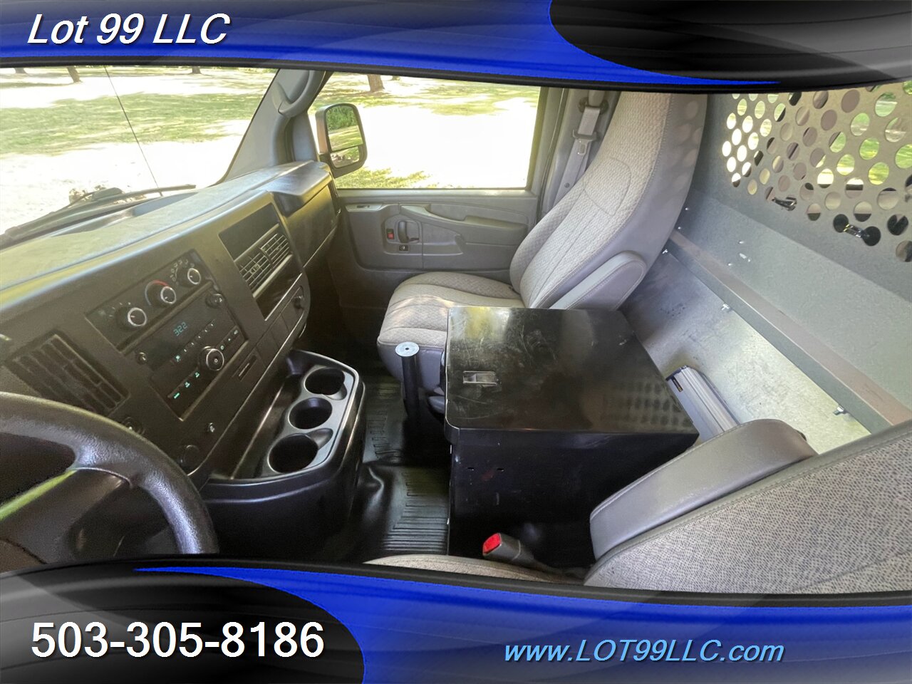 2014 Chevrolet Express 1500 Cargo Van ** AWD **   - Photo 38 - Milwaukie, OR 97267