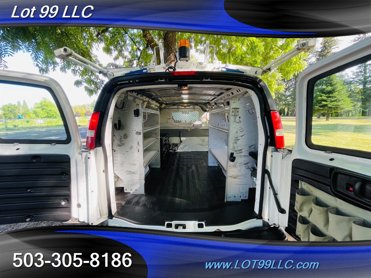 2014 Chevrolet Express 1500 Cargo Van ** AWD **   - Photo 16 - Milwaukie, OR 97267