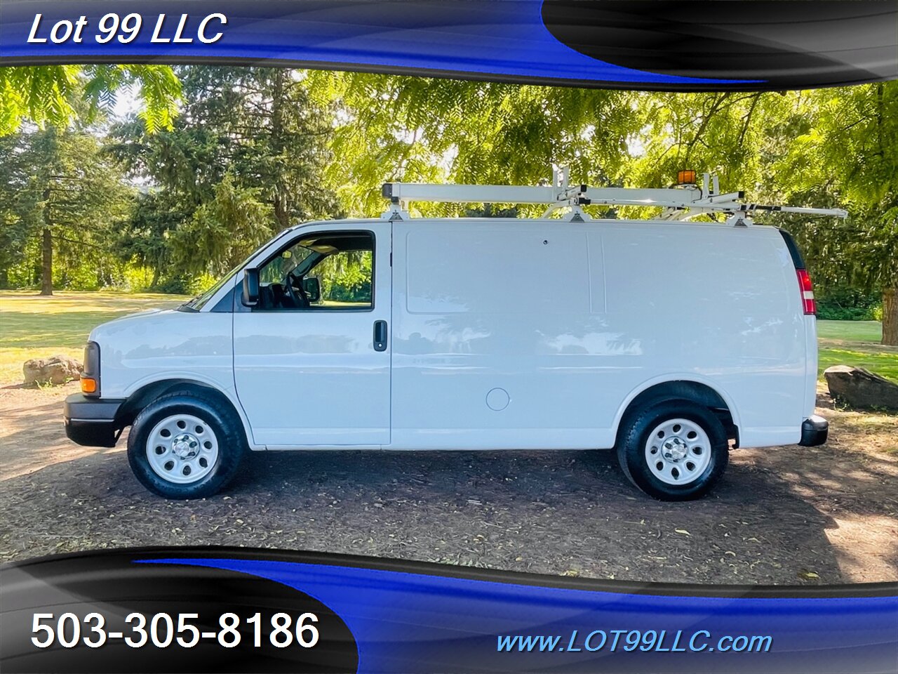 2014 Chevrolet Express 1500 Cargo Van ** AWD **   - Photo 1 - Milwaukie, OR 97267