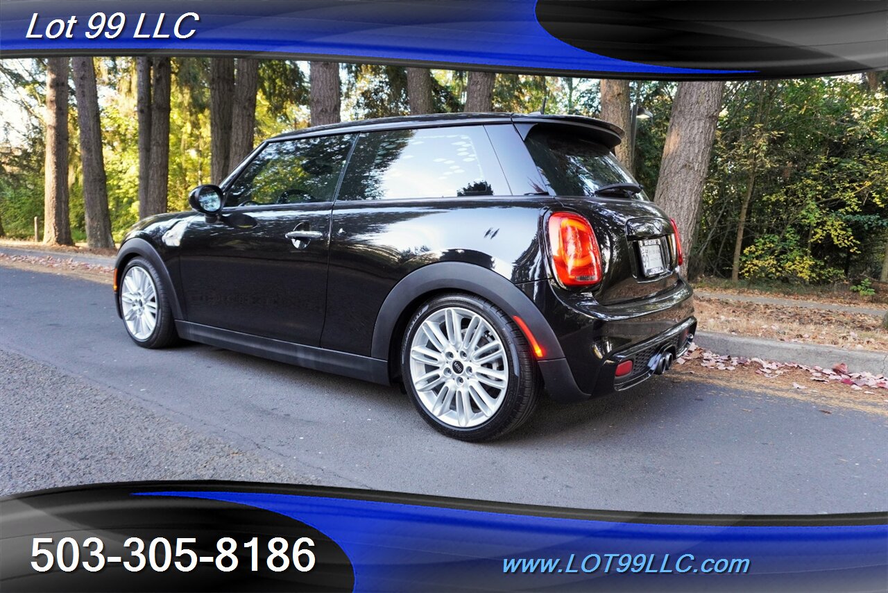 2016 MINI Cooper S HatchBack 2DR 2.0L Turbo 6 Speed Manual Leather Seats Premium Wheels Newer Tires 33 MPG - Photo 11 - Milwaukie, OR 97267