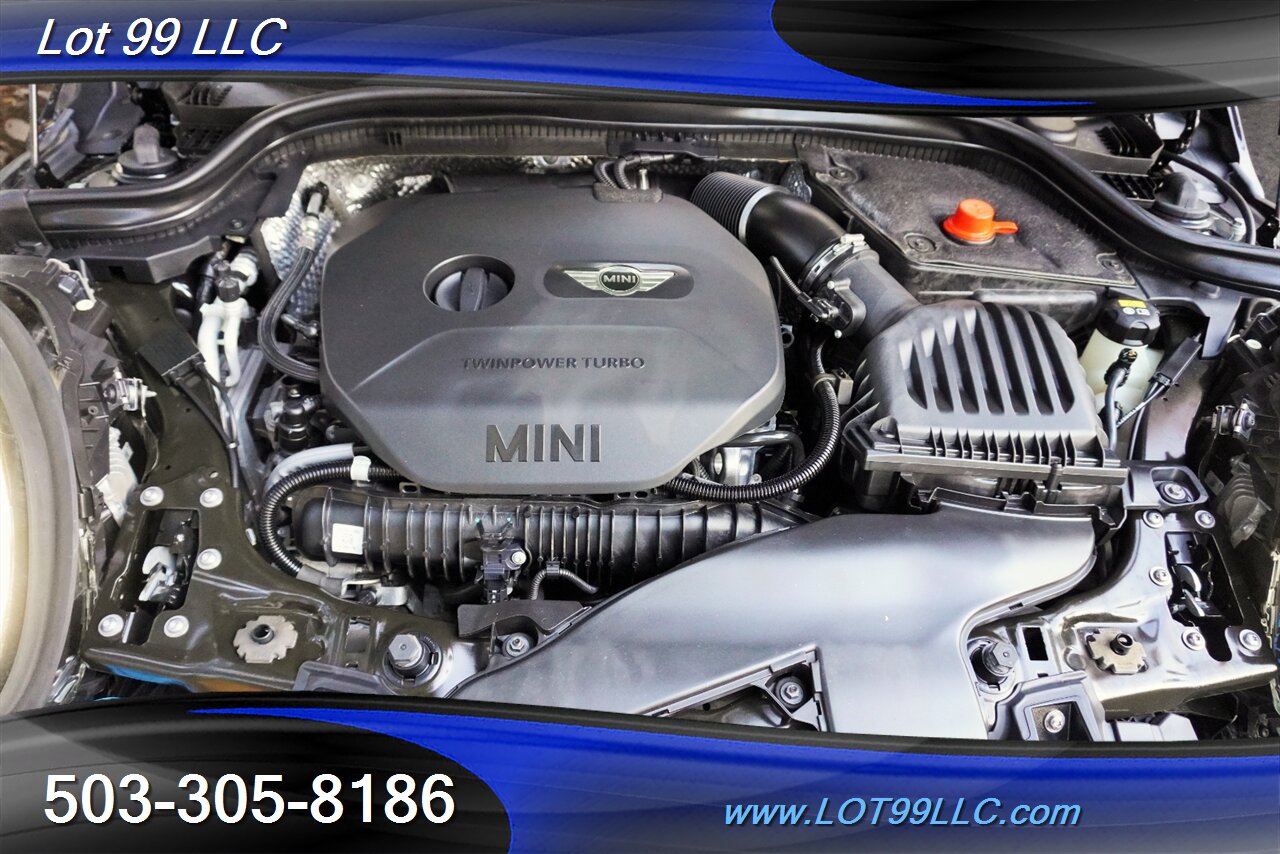 2016 MINI Cooper S HatchBack 2DR 2.0L Turbo 6 Speed Manual Leather Seats Premium Wheels Newer Tires 33 MPG - Photo 17 - Milwaukie, OR 97267