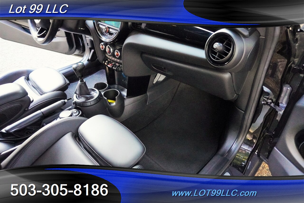 2016 MINI Cooper S HatchBack 2DR 2.0L Turbo 6 Speed Manual Leather Seats Premium Wheels Newer Tires 33 MPG - Photo 32 - Milwaukie, OR 97267