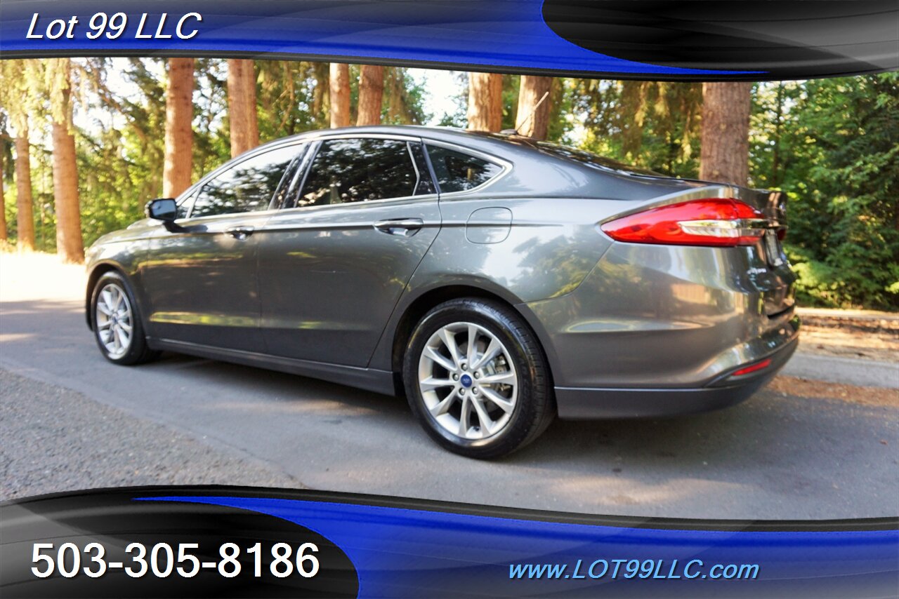 2017 Ford Fusion SE Sedan only 75K Heated Leather GPS Loaded - Photo 11 - Milwaukie, OR 97267