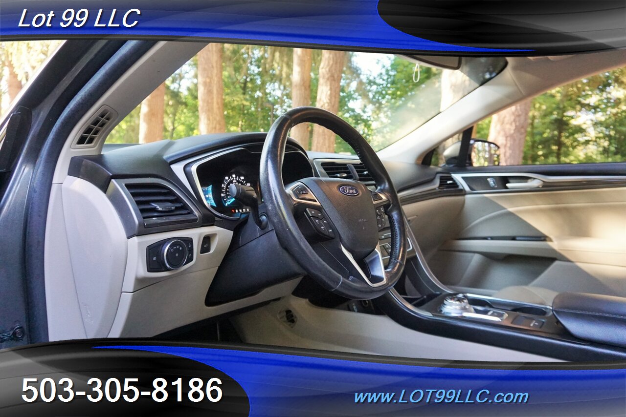 2017 Ford Fusion SE Sedan only 75K Heated Leather GPS Loaded - Photo 12 - Milwaukie, OR 97267