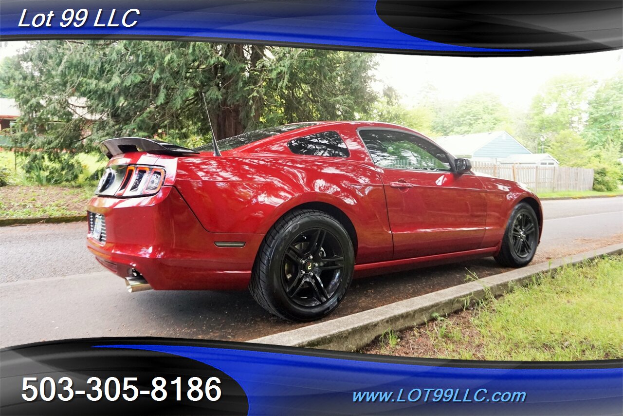 2014 Ford Mustang V6 Premium Automatic Prem   - Photo 9 - Milwaukie, OR 97267