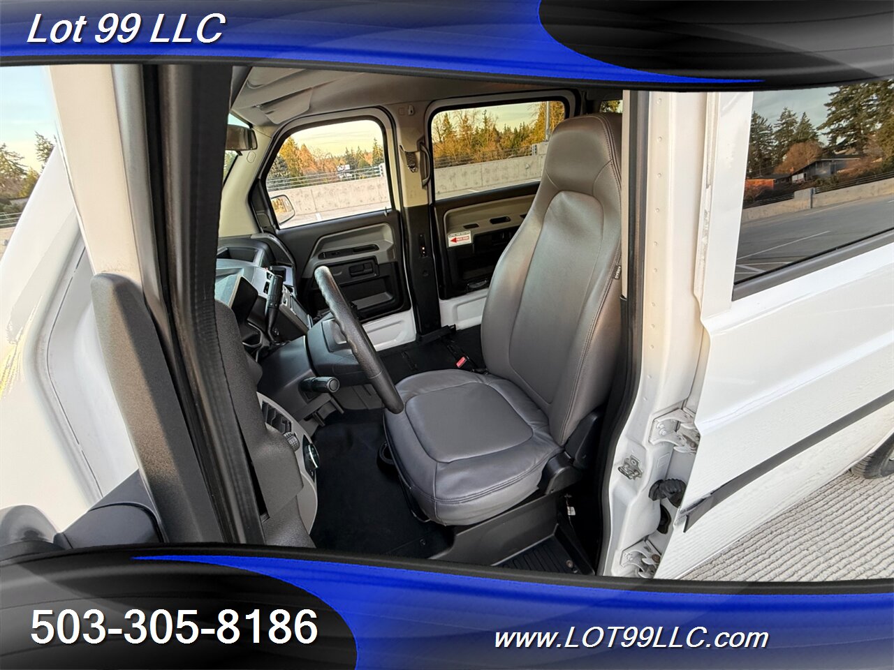 2016 AM GENERAL MV-1 WHEELCHAIR VAN  ** Only 37k Miles **   - Photo 13 - Milwaukie, OR 97267