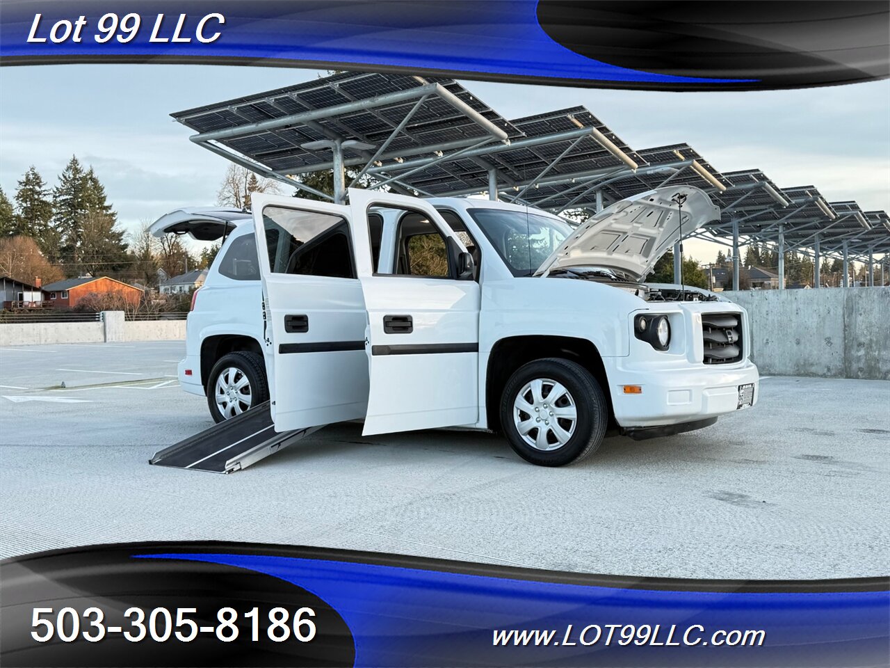 2016 AM GENERAL MV-1 WHEELCHAIR VAN  ** Only 37k Miles **   - Photo 2 - Milwaukie, OR 97267