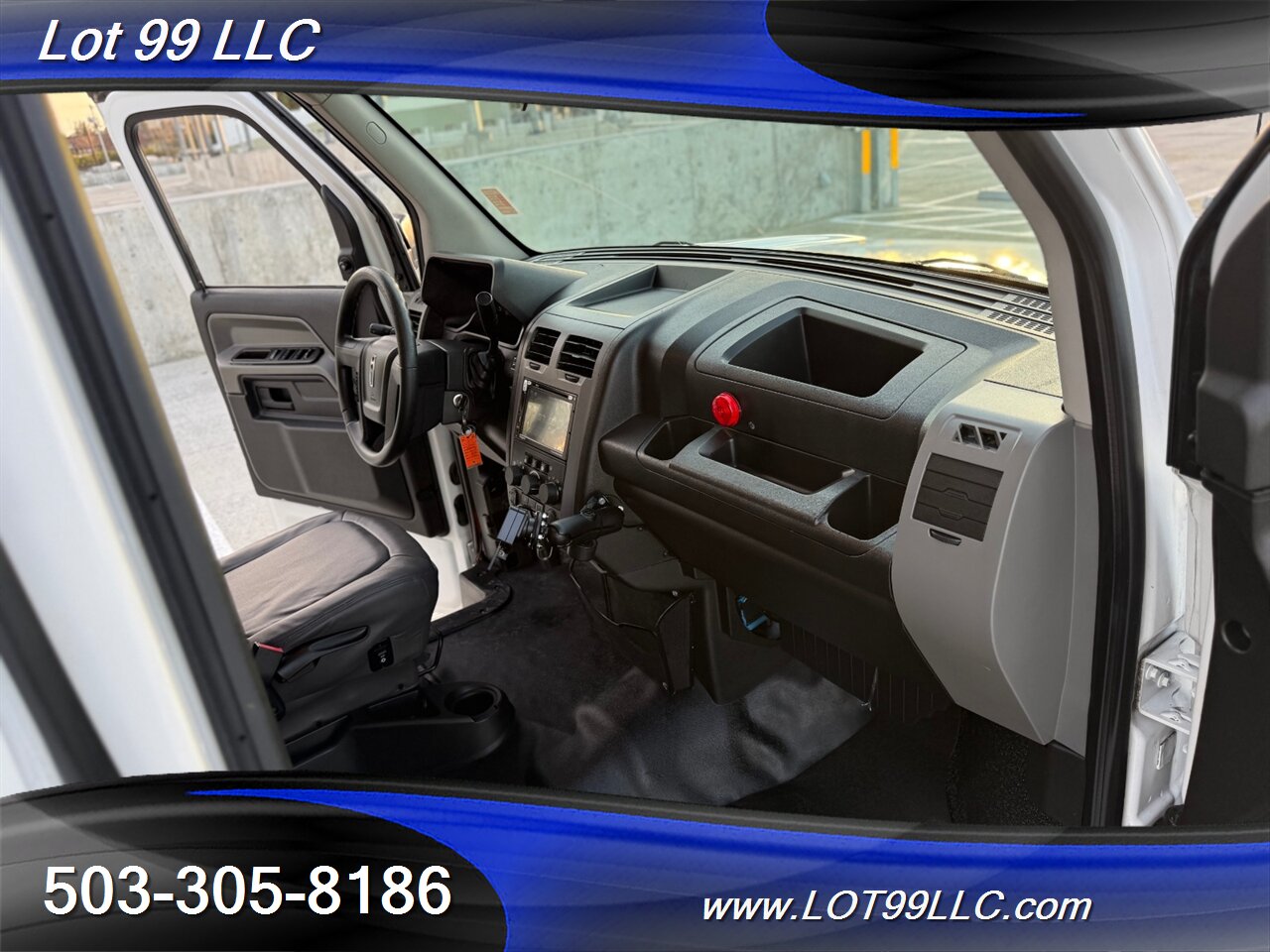 2016 AM GENERAL MV-1 WHEELCHAIR VAN  ** Only 37k Miles **   - Photo 38 - Milwaukie, OR 97267