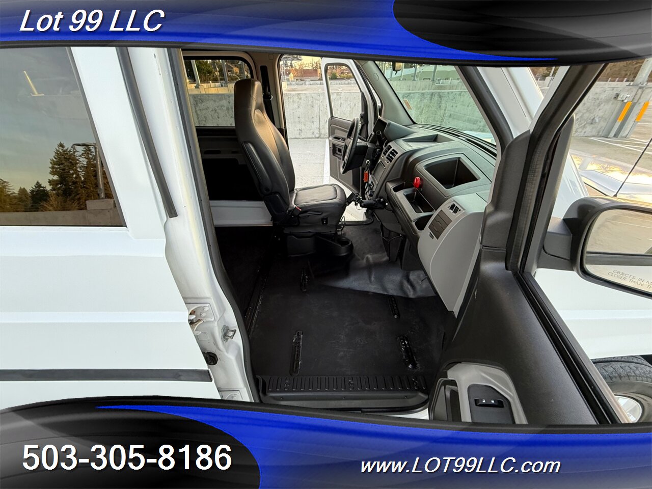 2016 AM GENERAL MV-1 WHEELCHAIR VAN  ** Only 37k Miles **   - Photo 39 - Milwaukie, OR 97267