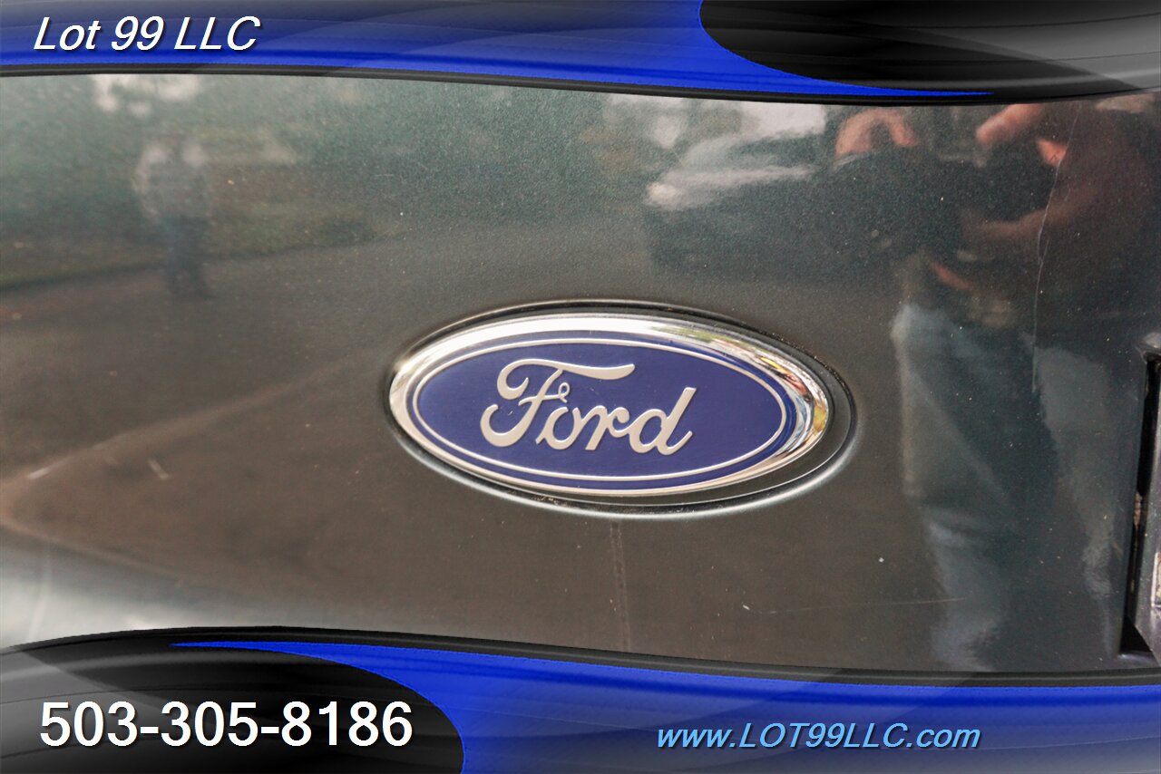 2001 Ford Excursion Limited V8 5.4L Auto Leather 3 Row Seating   - Photo 33 - Milwaukie, OR 97267