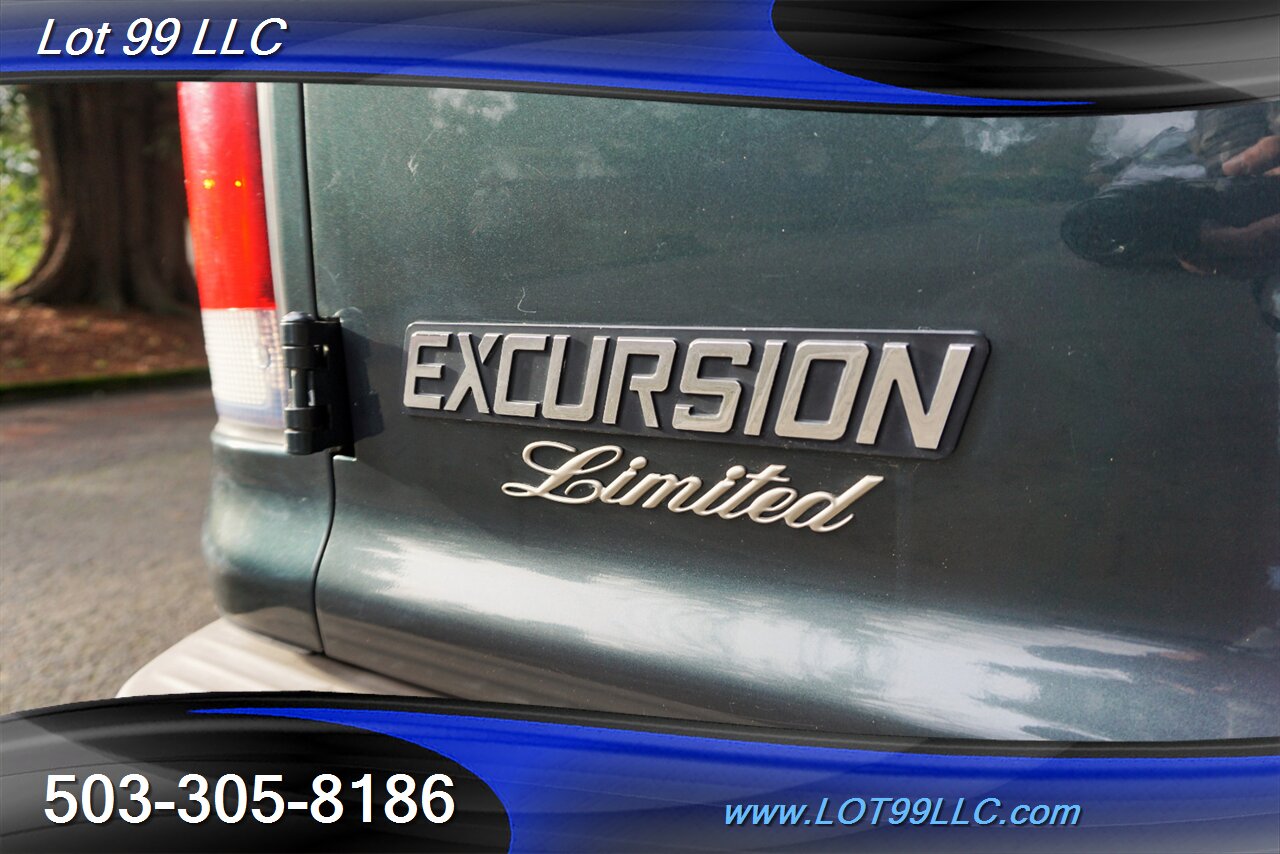 2001 Ford Excursion Limited V8 5.4L Auto Leather 3 Row Seating   - Photo 32 - Milwaukie, OR 97267