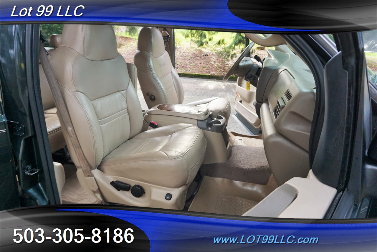 2001 Ford Excursion Limited V8 5.4L Auto Leather 3 Row Seating   - Photo 16 - Milwaukie, OR 97267