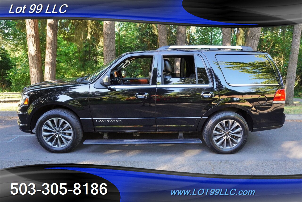 2017 Lincoln Navigator Select 4x4 V6 Ecoboost Heated AC Leather Moon GPS  3 ROW Premium Wheels Newer Tires - Photo 1 - Milwaukie, OR 97267