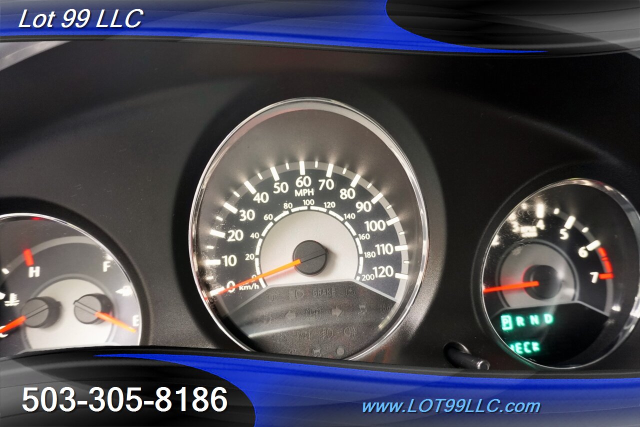 2013 Chrysler 200 Series LX Sedan 2.4L Automatic Premium Wheels 29 MPG - Photo 21 - Milwaukie, OR 97267