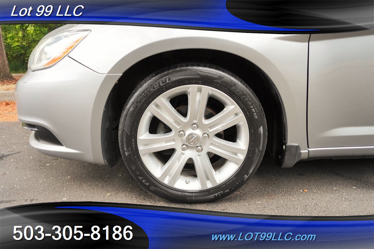 2013 Chrysler 200 Series LX Sedan 2.4L Automatic Premium Wheels 29 MPG - Photo 29 - Milwaukie, OR 97267