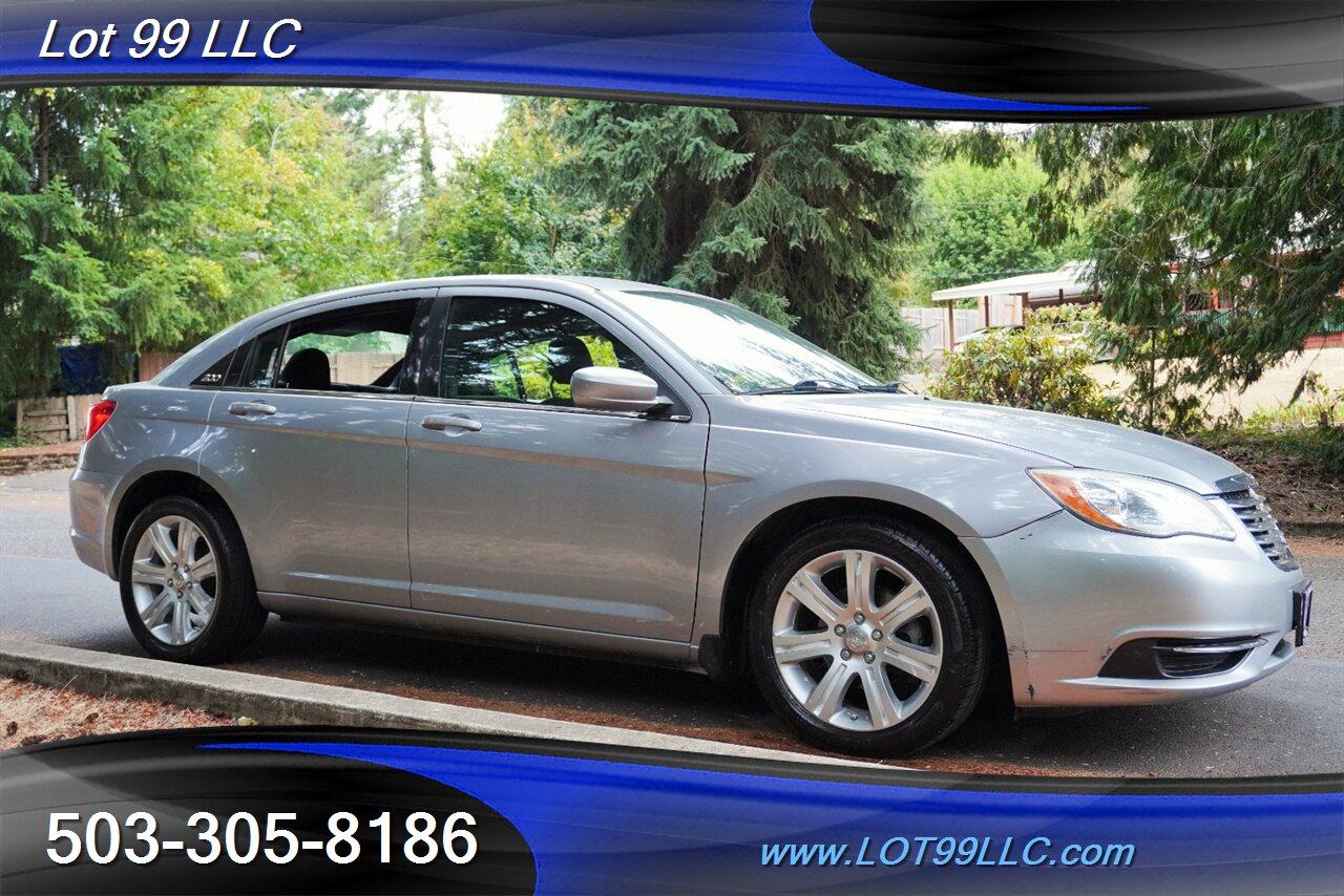 2013 Chrysler 200 Series LX Sedan 2.4L Automatic Premium Wheels 29 MPG - Photo 6 - Milwaukie, OR 97267