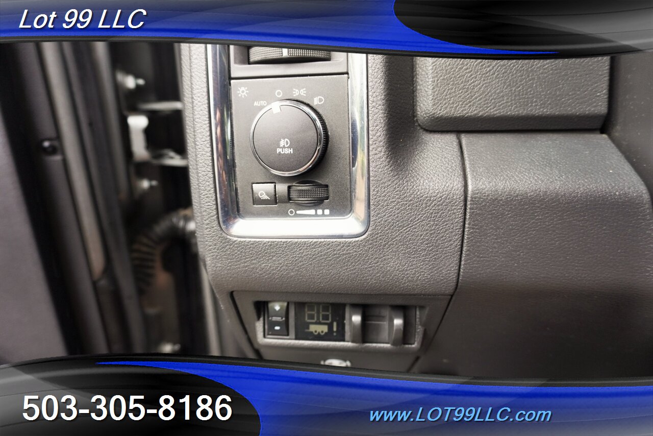 2012 RAM 2500 Laramie 4X4 Mega Cab 6.7L Cummins Diesel Heated AC  Leather Seats LIFTED Chrome Wheels NEW TIRES - Photo 31 - Milwaukie, OR 97267