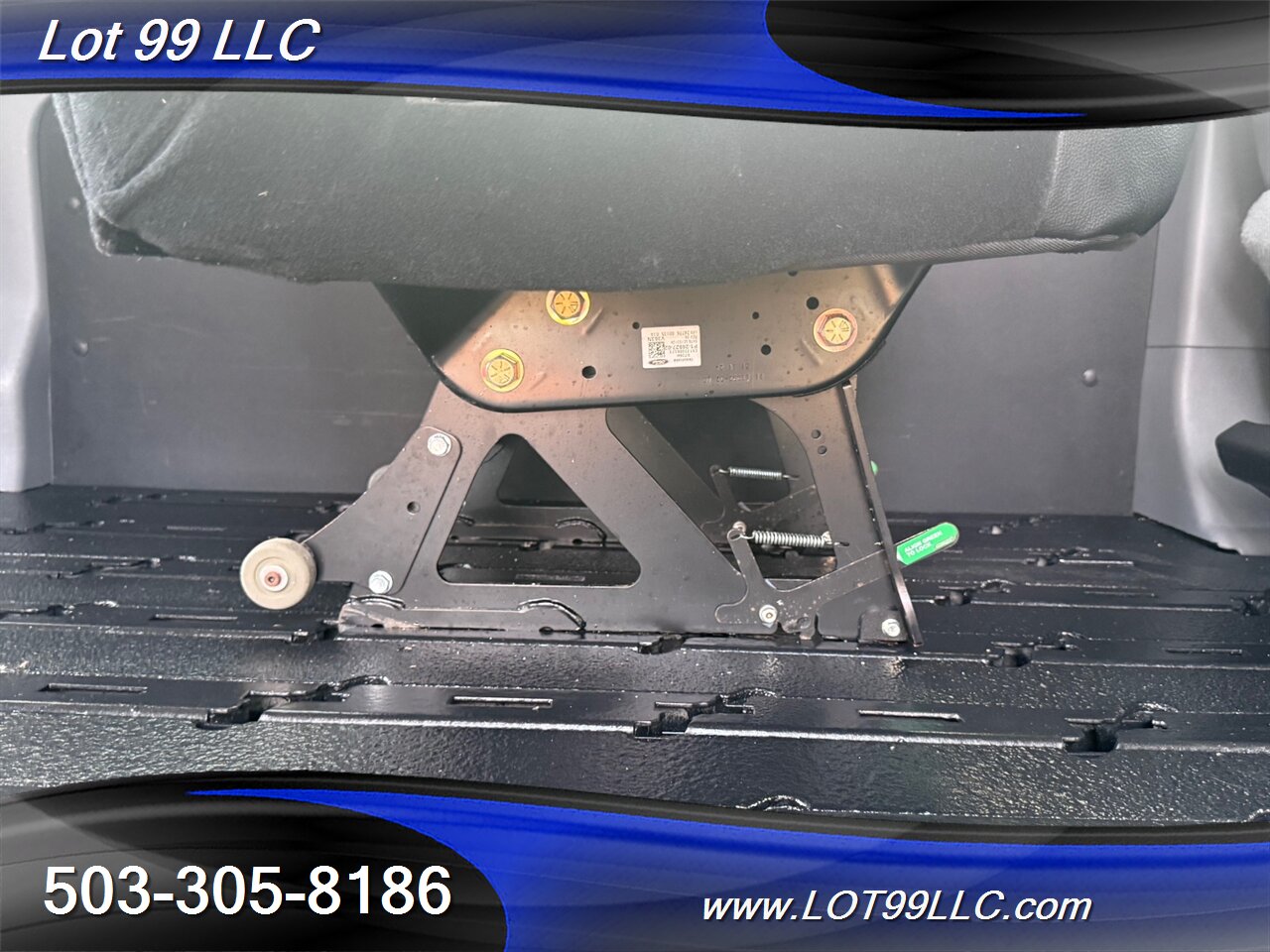 2015 Ford Transit 350 XL  Abilitrax Customizable Flooring Cruise Control - Photo 39 - Milwaukie, OR 97267