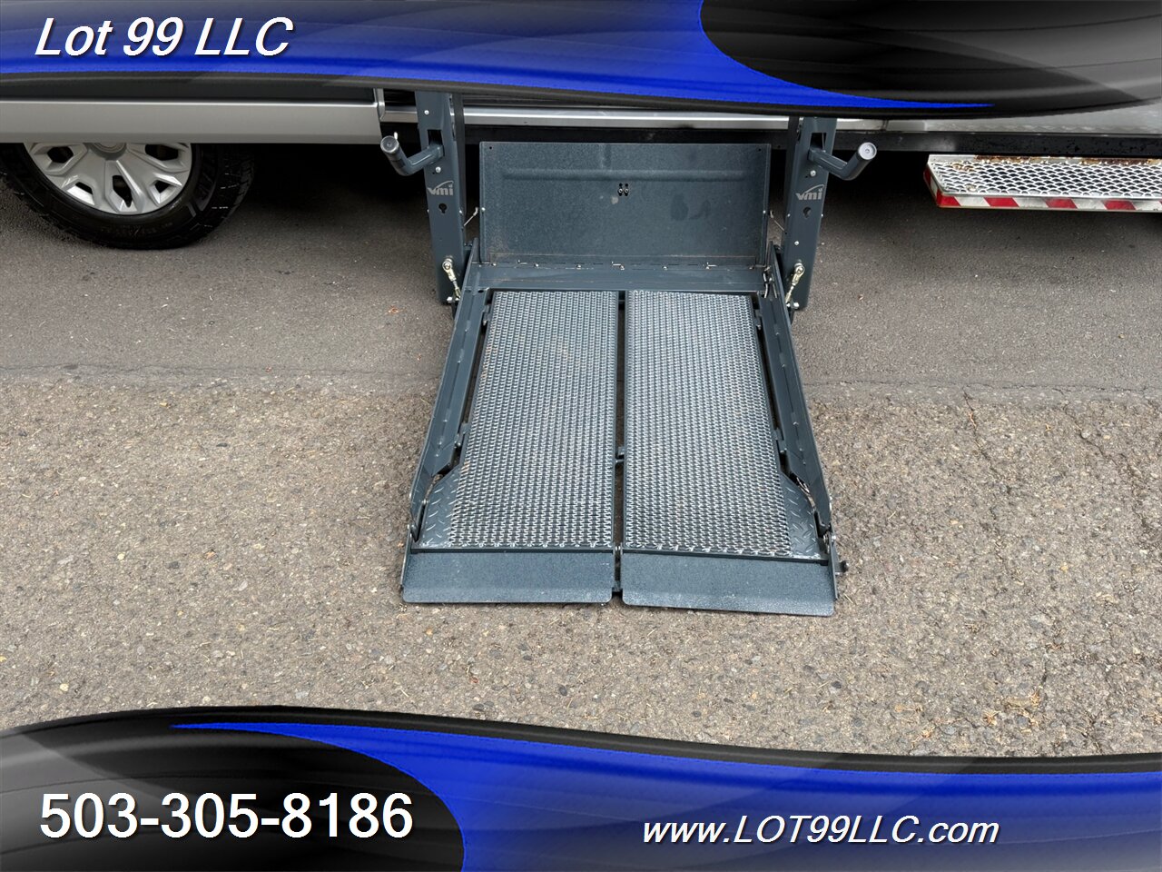 2017 Ford Transit 28k Miles WHEELCHAIR Van Mid Roof   - Photo 53 - Milwaukie, OR 97267