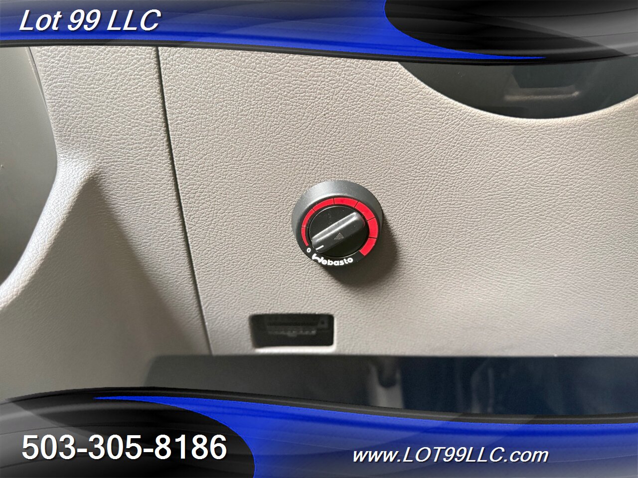 2020 Ford Transit 350 WHEELCHAIR VAN Mid 104k Roof Rear Lift  Interlock Flooring Allowing for Any Seating Configuration-Fully Customizable Seating Configuration to meet YOUR NEEDS !!! - Photo 39 - Milwaukie, OR 97267