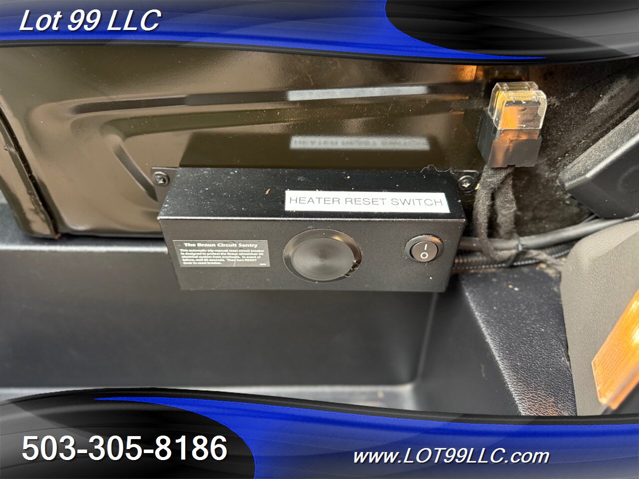 2020 Ford Transit 350 WHEELCHAIR VAN Mid 104k Roof Rear Lift  Interlock Flooring Allowing for Any Seating Configuration-Fully Customizable Seating Configuration to meet YOUR NEEDS !!! - Photo 38 - Milwaukie, OR 97267
