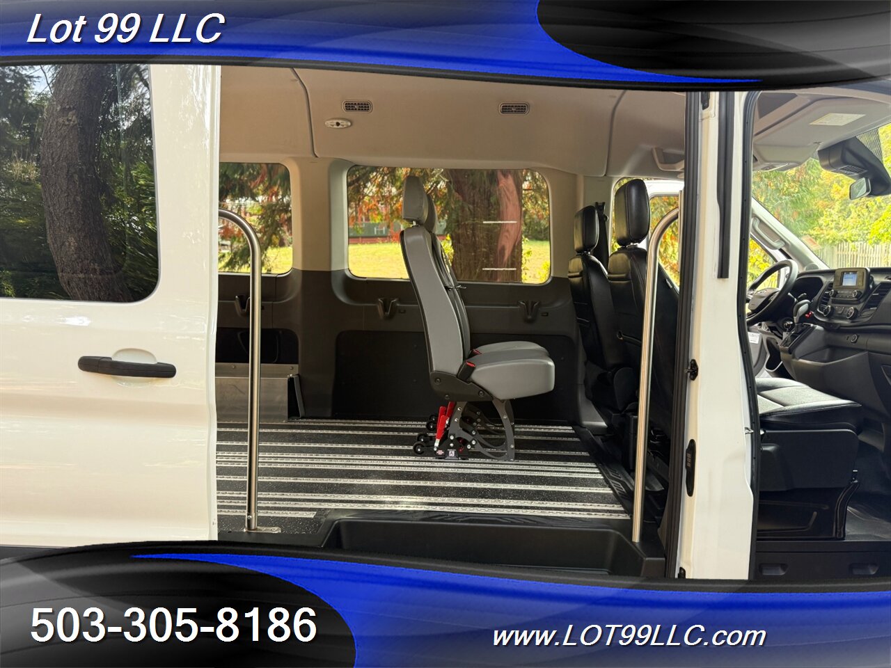2020 Ford Transit 350 WHEELCHAIR VAN Mid 104k Roof Rear Lift  Interlock Flooring Allowing for Any Seating Configuration-Fully Customizable Seating Configuration to meet YOUR NEEDS !!! - Photo 4 - Milwaukie, OR 97267
